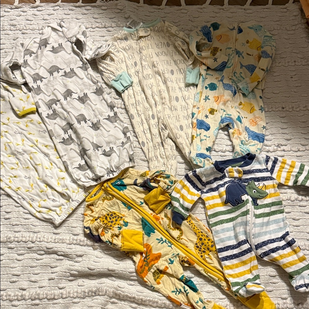 Newborn/0-3 mo baby boy clothes